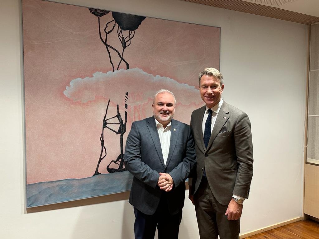 Presidente da Petrobras e ministro de Petróleo e Energia da Noruega fazem reunião bilateral em Oslo