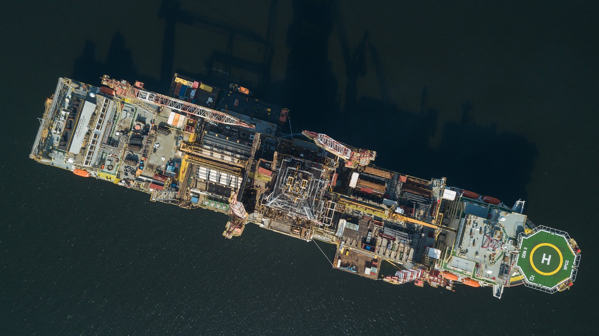 Navio-sonda que fará a perfuração de poço da Petrobras na Margem Equatorial segue para o Rio Grande do Norte